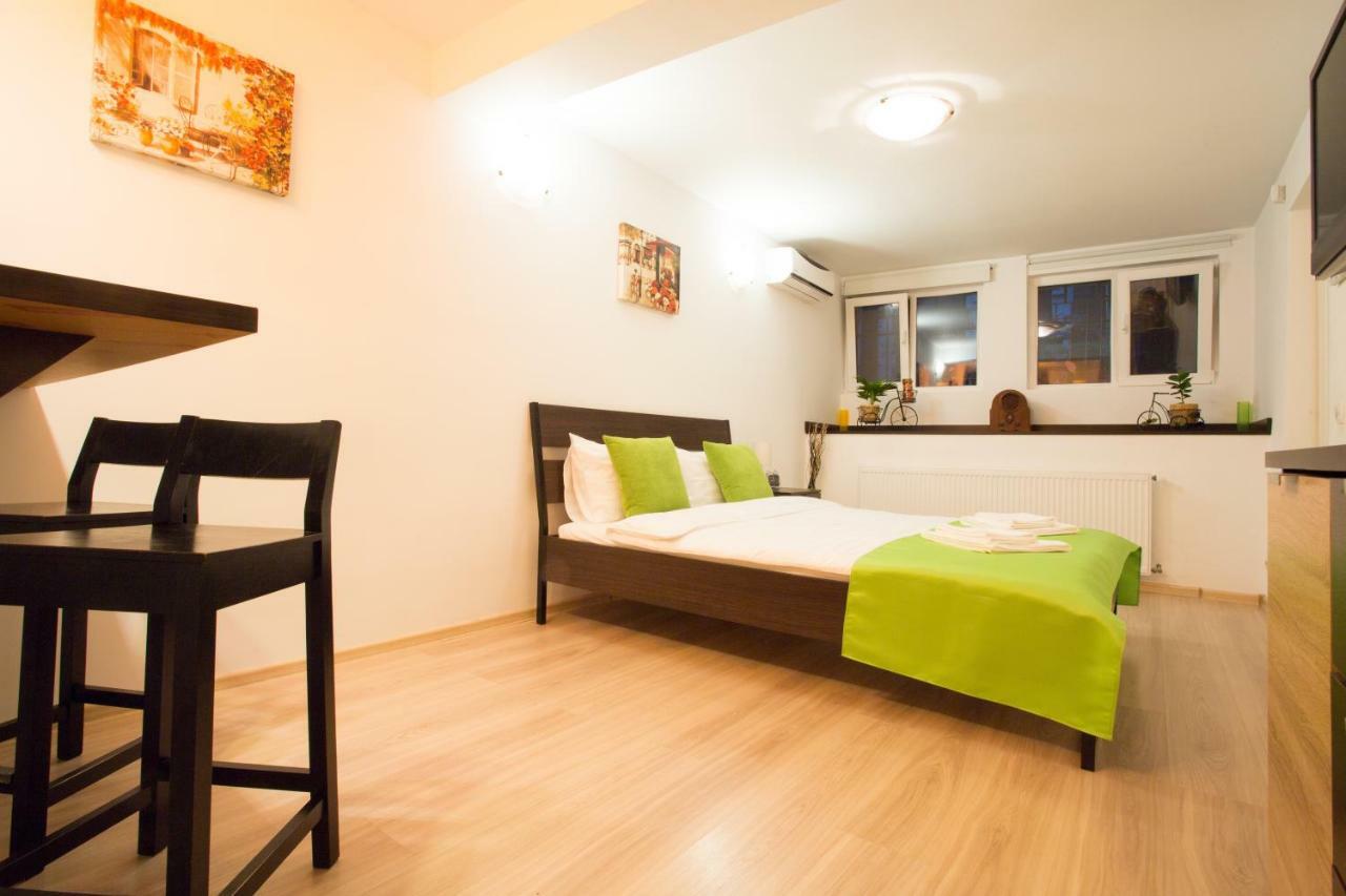 Heart Of Bucharest Studio Екстер'єр фото